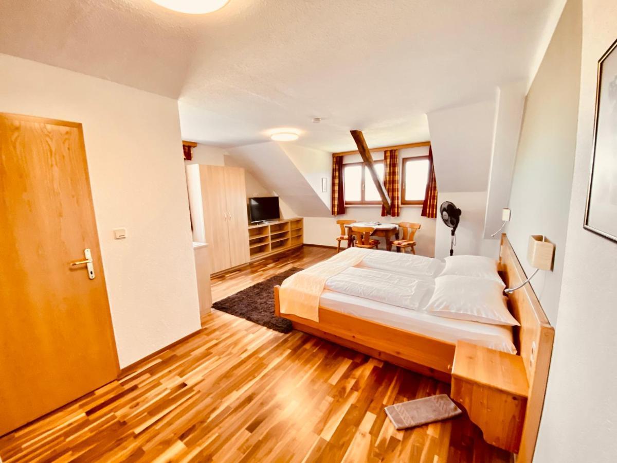 Gasthof Zum Moosmann - Familie Pachernigg Arnfels Dış mekan fotoğraf